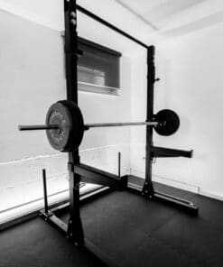 STRONG GAINS Squat Rack Bundle, Set mit Klimmzugstange und Plate Holdern